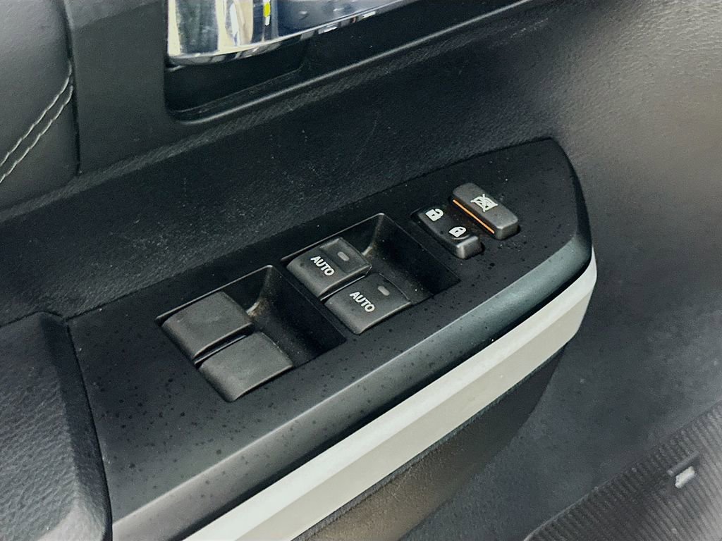 Used 2021 Toyota Tundra Platinum AWD/4WD image 21