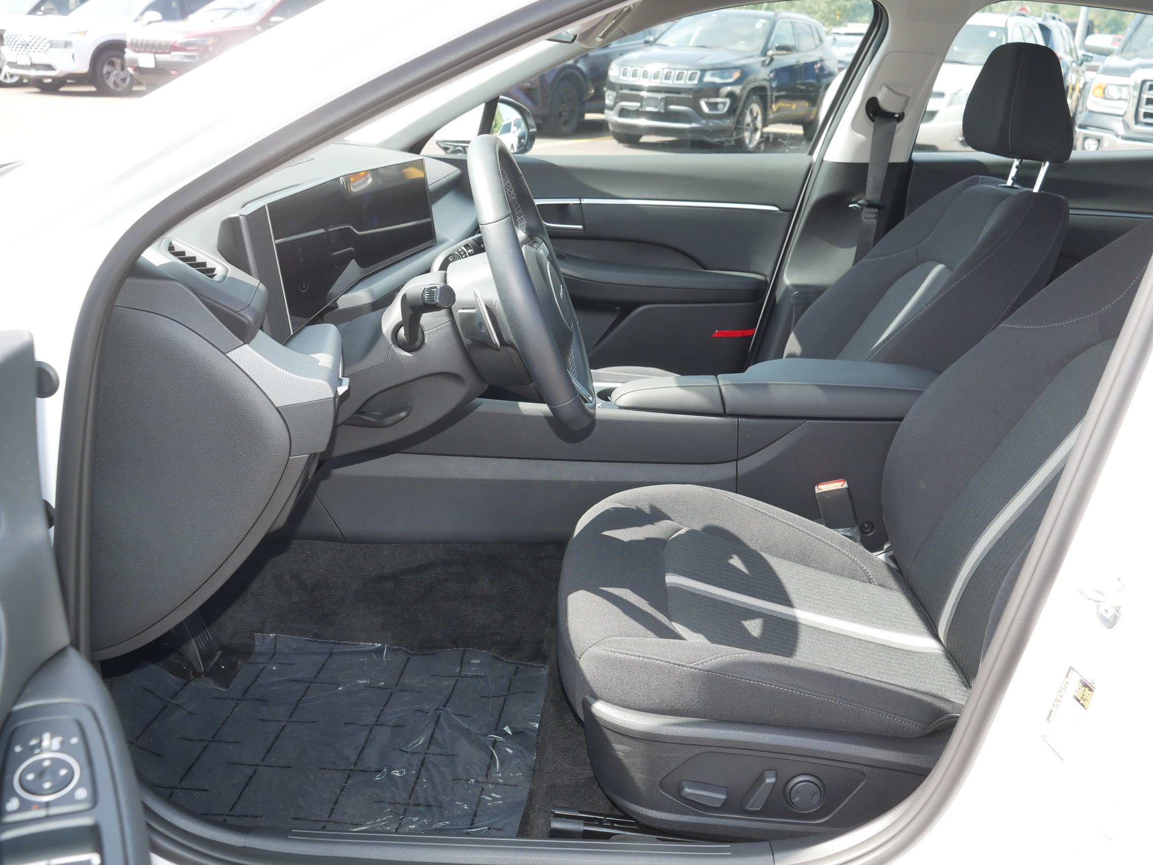 Certified 2026 Hyundai Sonata SEL AWD/4WD image 12