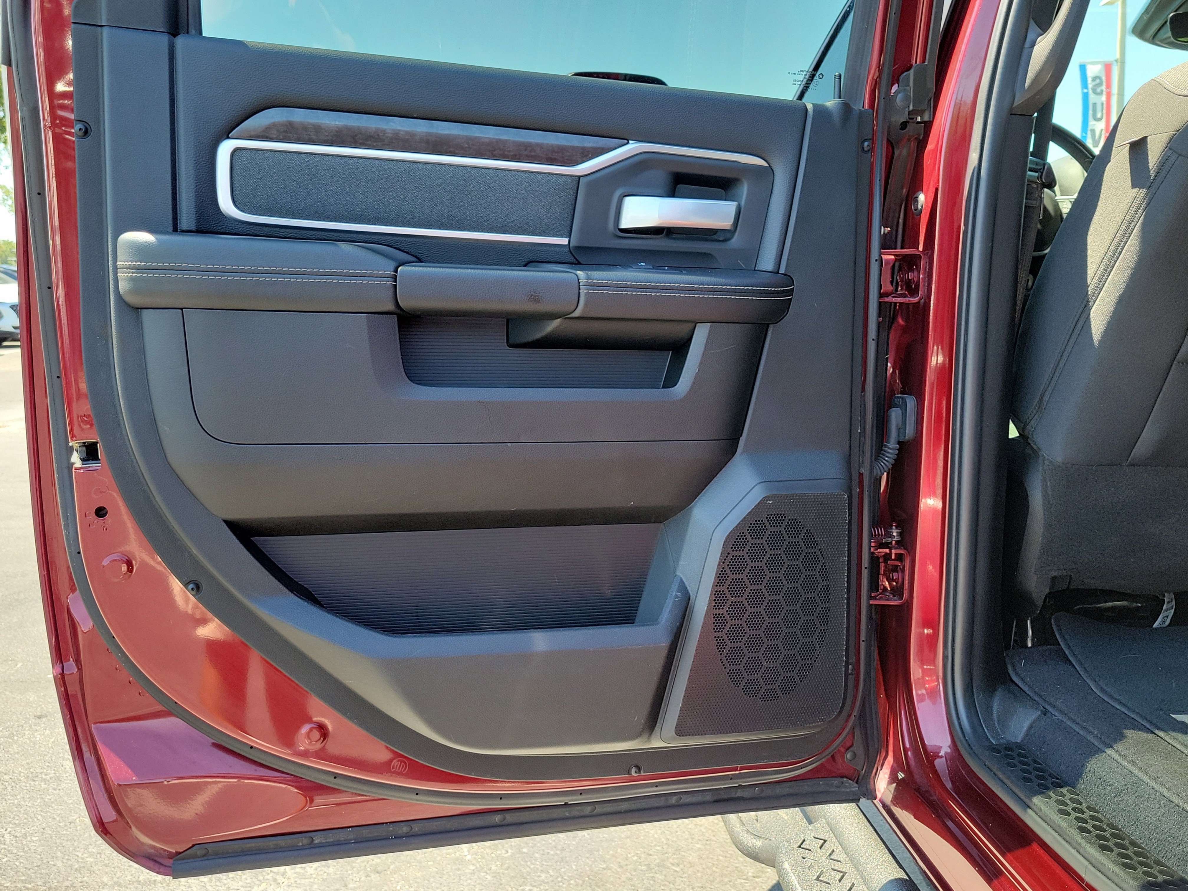 Used 2023 RAM 2500 Big Horn w/ Level 2 Equipment Group AWD/4WD image 10