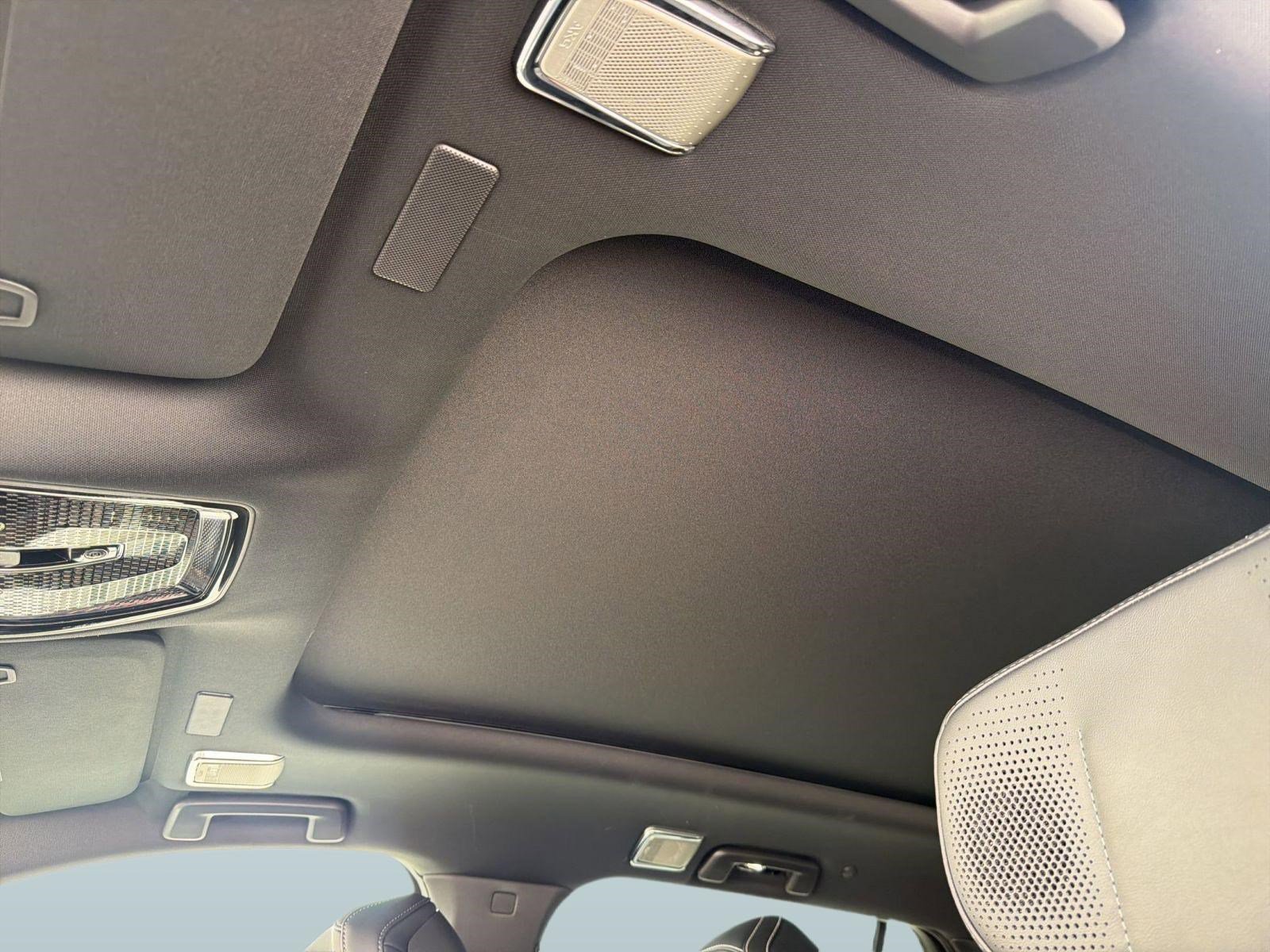 New 2026 Cadillac Vistiq Luxury AWD/4WD image 14