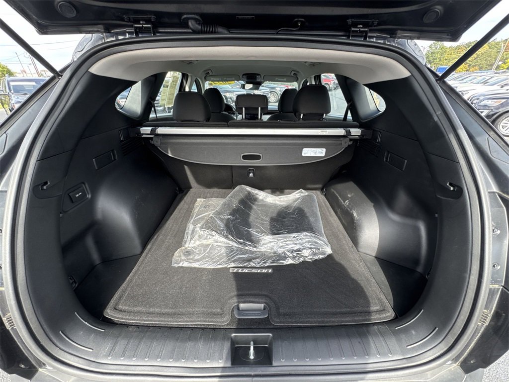 Used 2024 Hyundai Tucson SE image 23