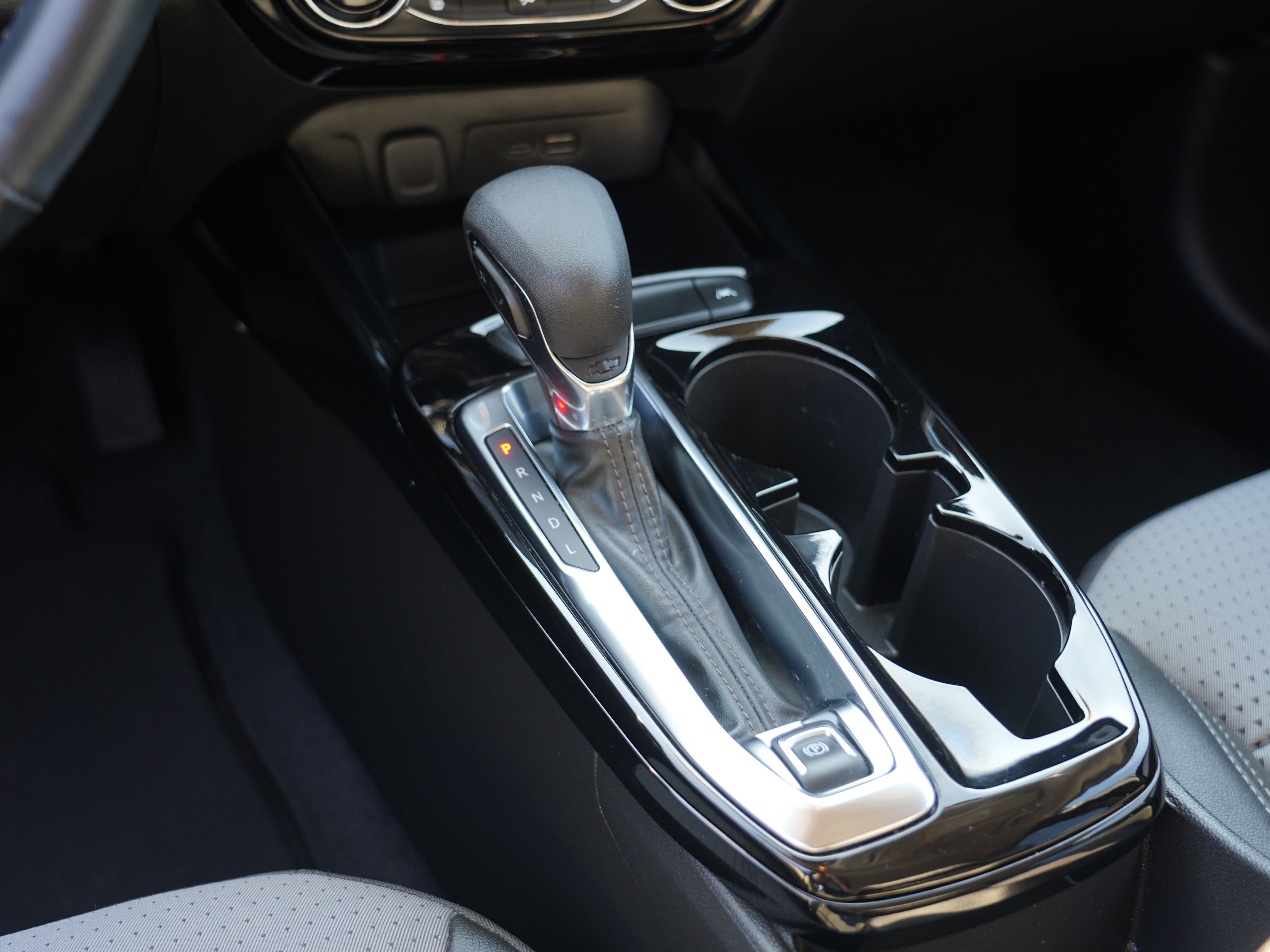 Used 2024 Chevrolet Trax LT w/ LT Convenience Package image 27