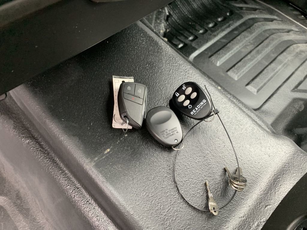 New 2025 GMC Sierra 3500 Pro w/ Convenience Package image 19