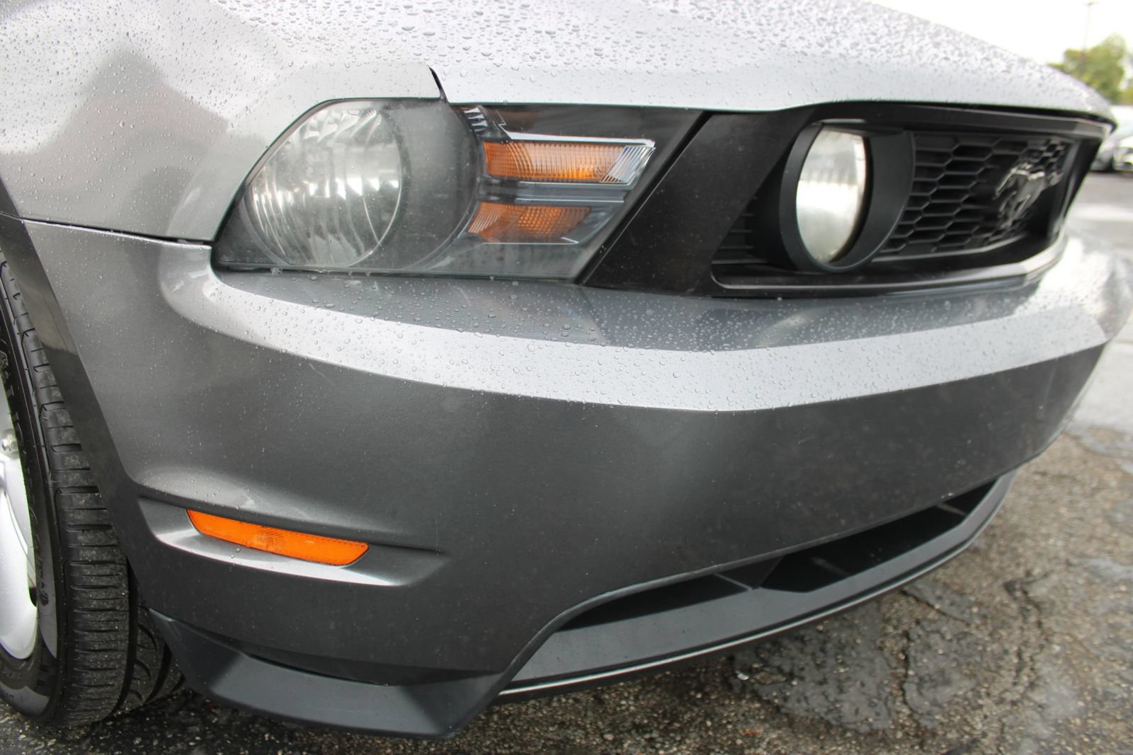Used 2010 Ford Mustang GT Premium RWD image 5