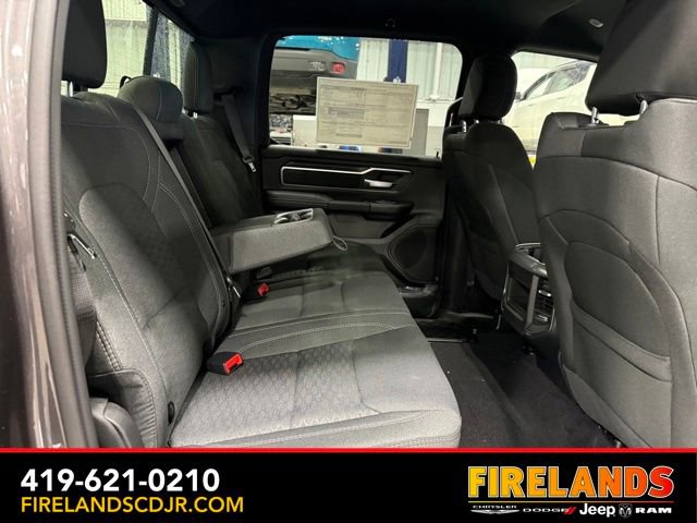 New 2026 RAM 1500 4x4 Crew Cab image 21