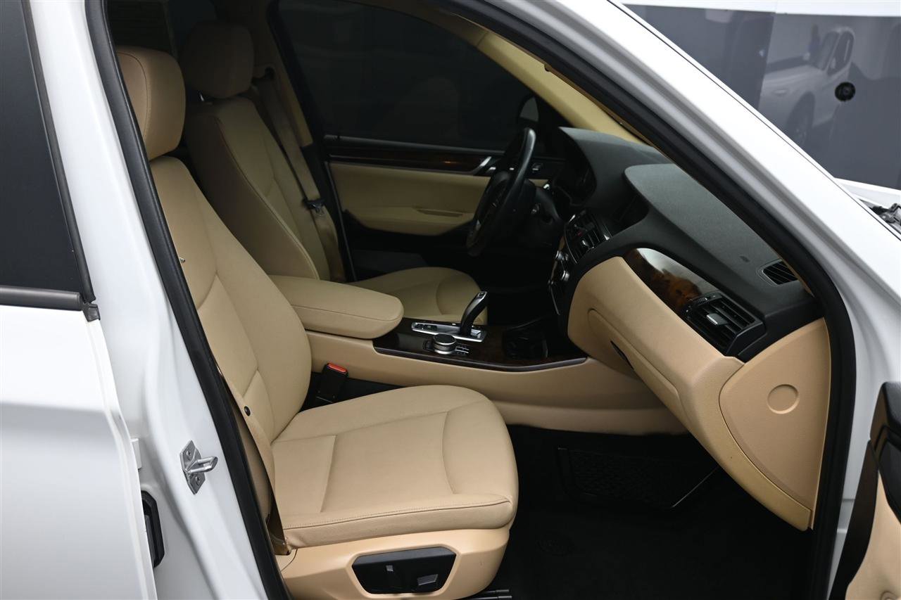 Used 2017 BMW X3 xDrive28i AWD/4WD image 9