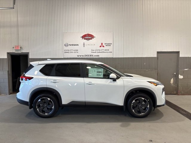 New 2026 Nissan Rogue SV image 3