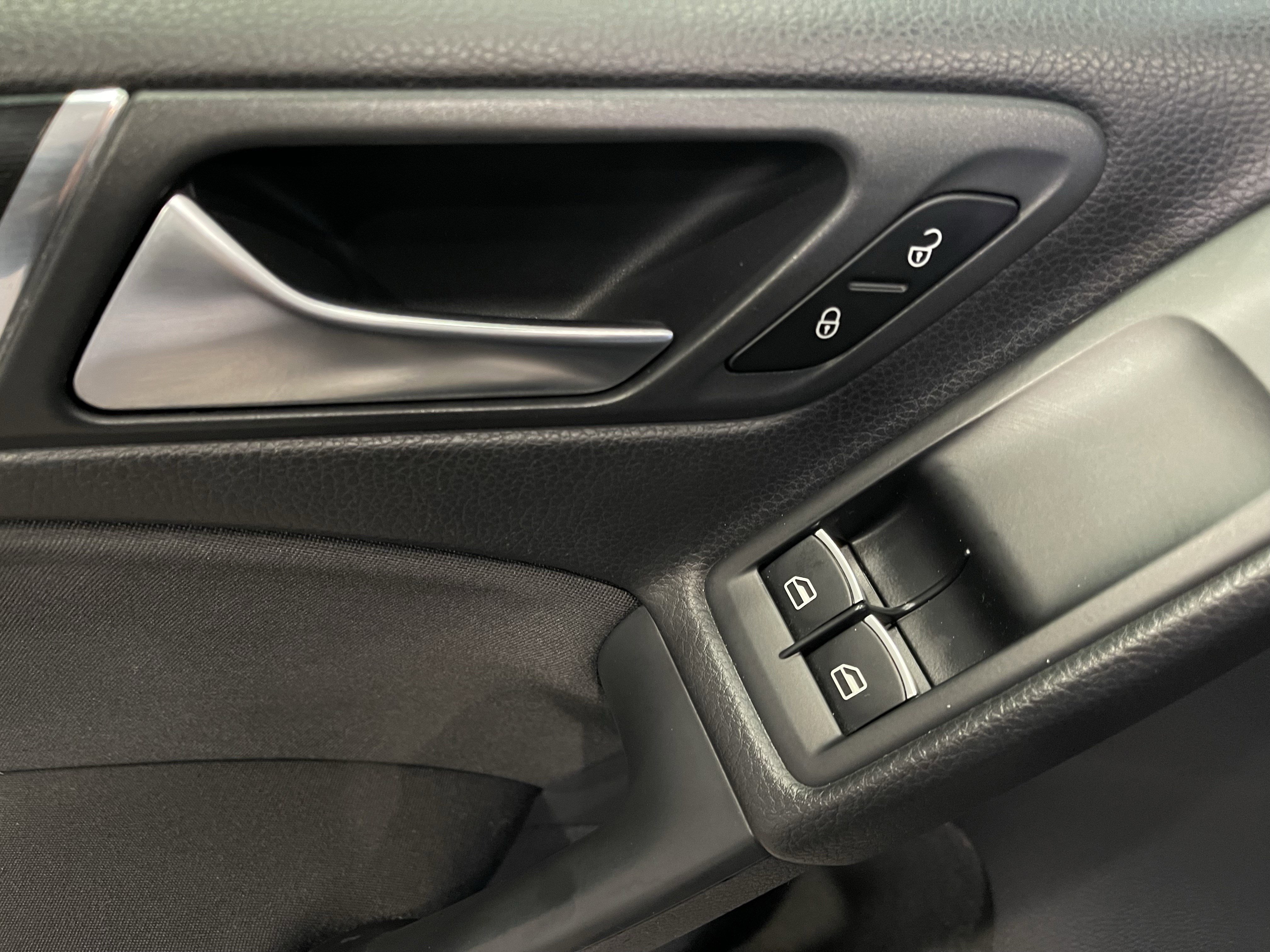 Used 2013 Volkswagen GTI 2-Door FWD image 11