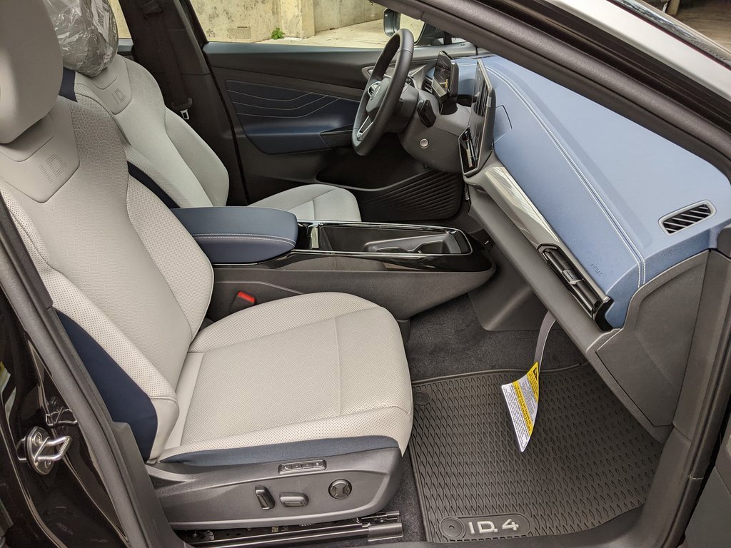 New 2025 Volkswagen ID.4 Pro S Plus image 22