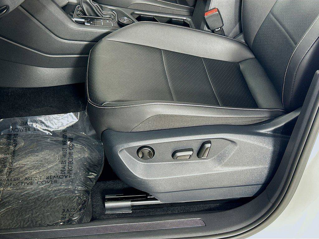 Used 2021 Volkswagen Tiguan SE AWD/4WD image 18