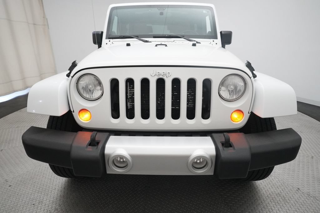Used 2012 Jeep Wrangler Sahara w/ Connectivity Group AWD/4WD image 20