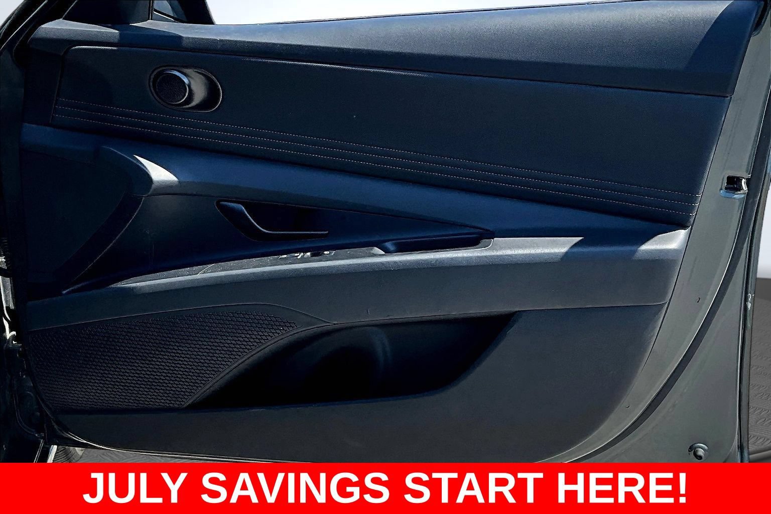 Used 2025 Hyundai Elantra Sport FWD image 34