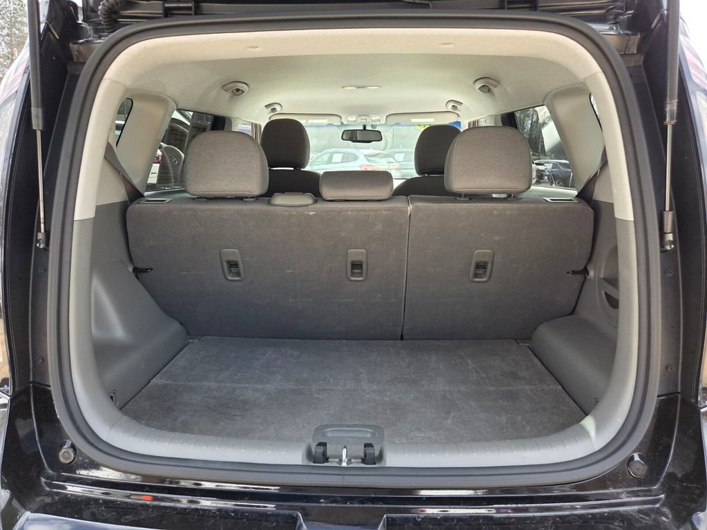 Used 2018 Kia Soul EV image 16