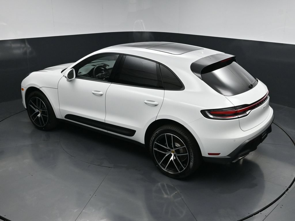 New 2026 Porsche Macan AWD/4WD image 16
