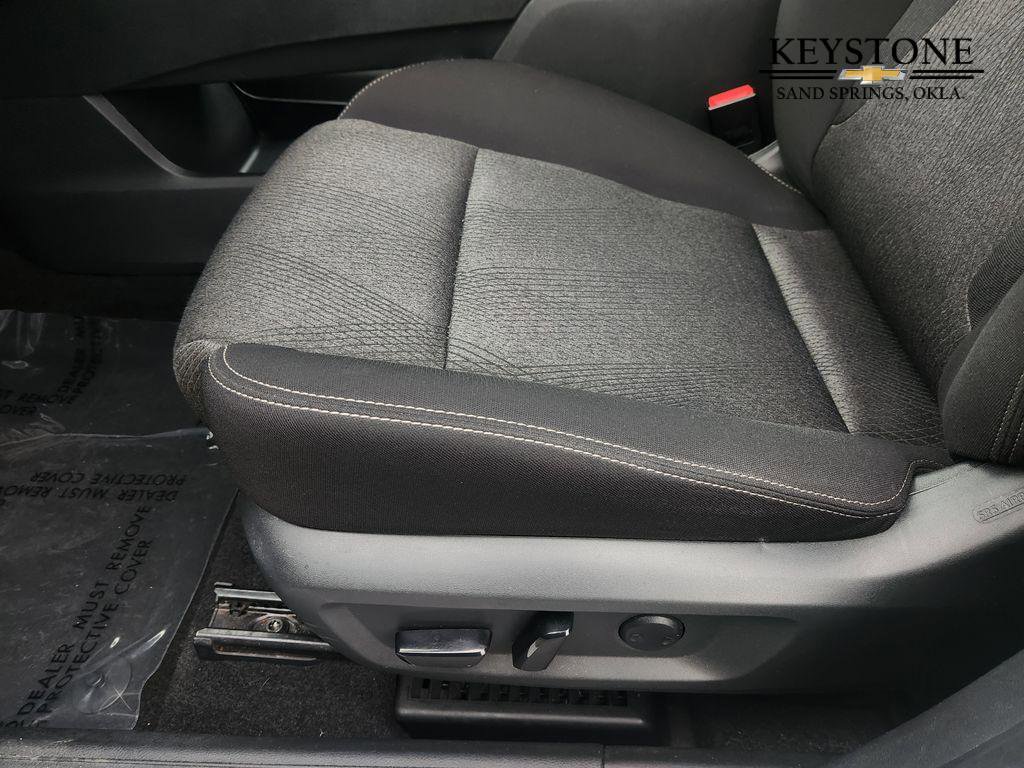 Used 2024 Nissan Rogue SV image 24