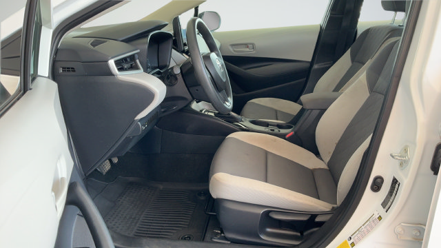 Used 2025 Toyota Corolla LE FWD image 19