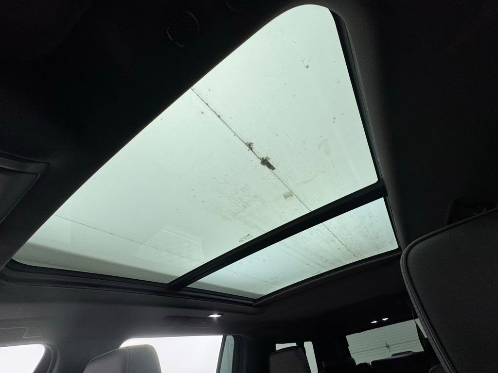 Used 2022 GMC Yukon XL Denali image 5