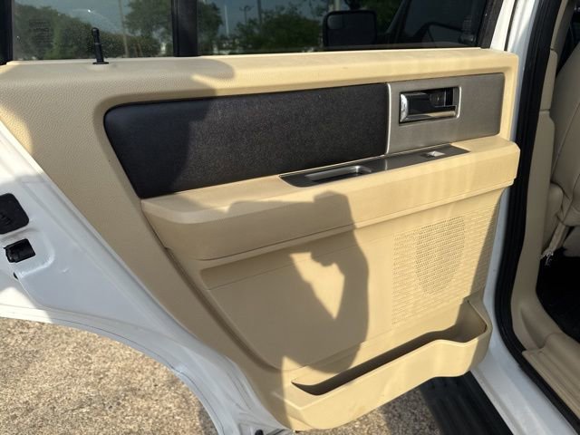 Used 2016 Ford Expedition XLT RWD image 17