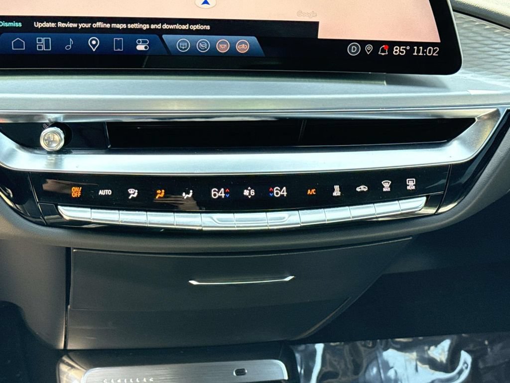 Certified 2025 Cadillac Lyriq Luxury w/ LPO, Floor Liner Package AWD/4WD image 35