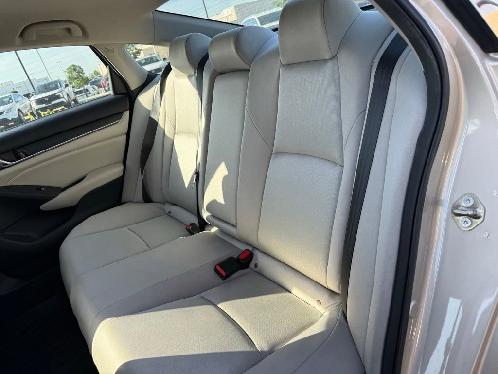 Used 2019 Honda Accord LX image 10