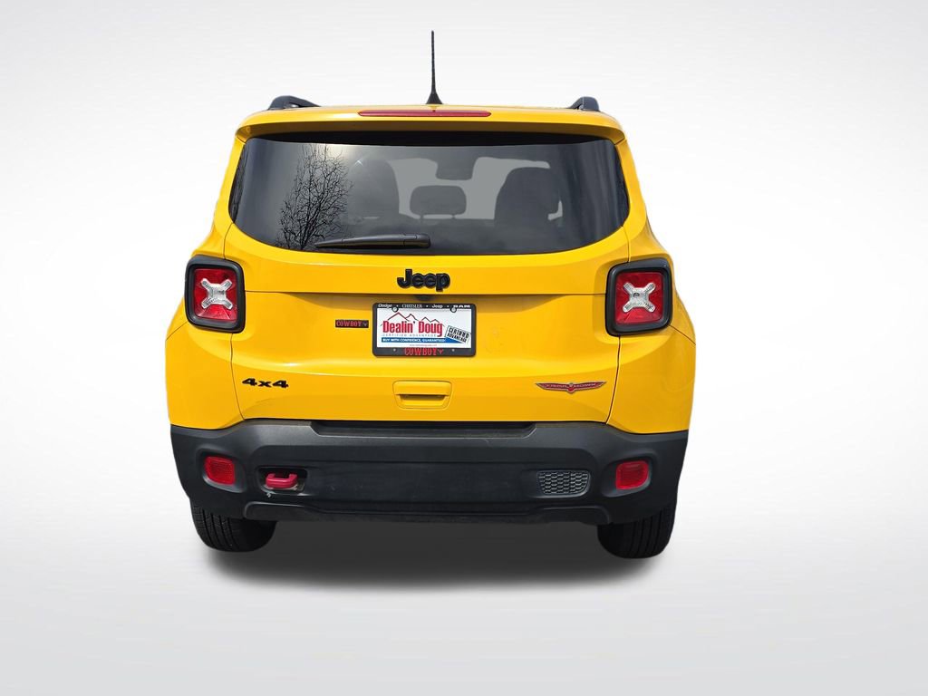 Used 2023 Jeep Renegade Trailhawk AWD/4WD image 4
