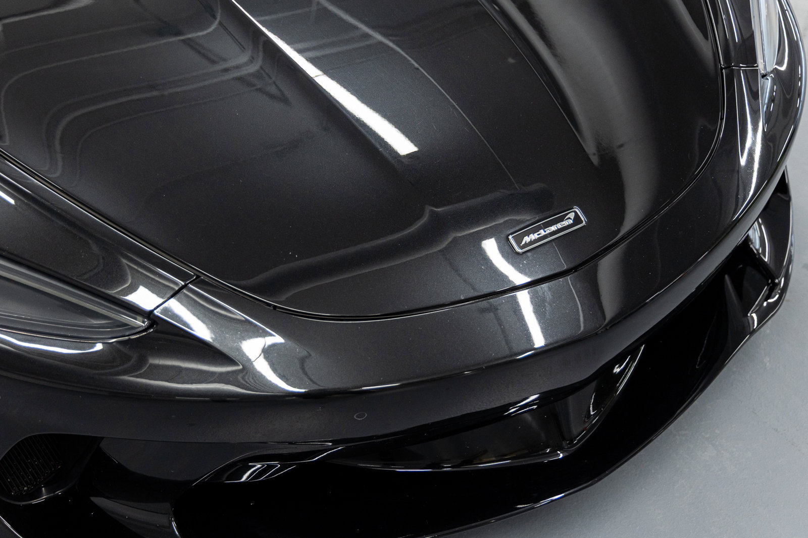 Used 2020 McLaren GT image 11