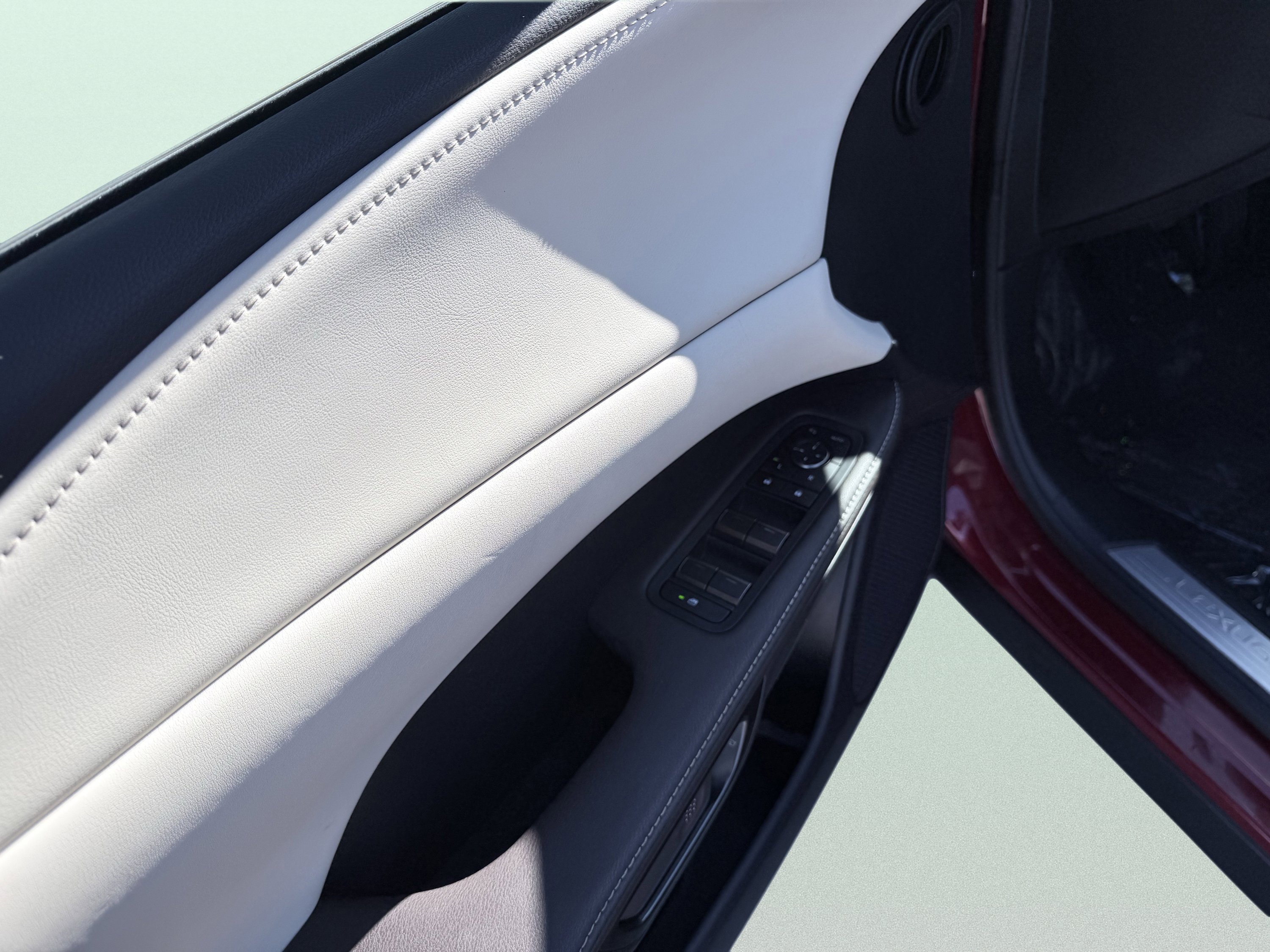 Used 2025 Lexus RX 350 Premium Plus w/ Convenience Package image 53