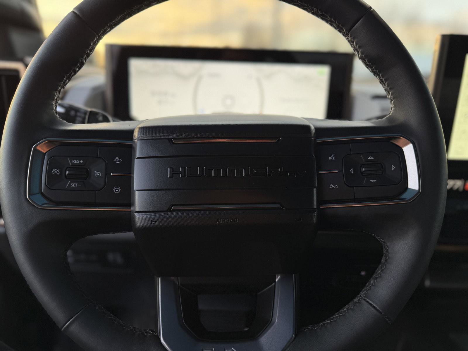 Certified 2025 GMC Hummer EV 2X AWD/4WD image 17