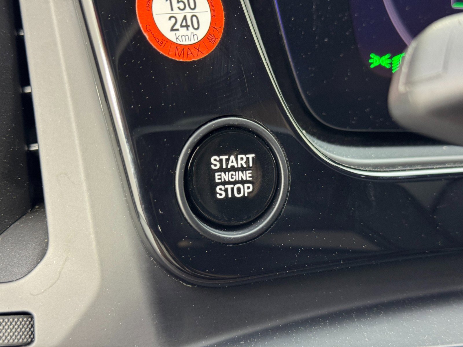 Used 2025 Porsche Cayenne E-Hybrid image 19