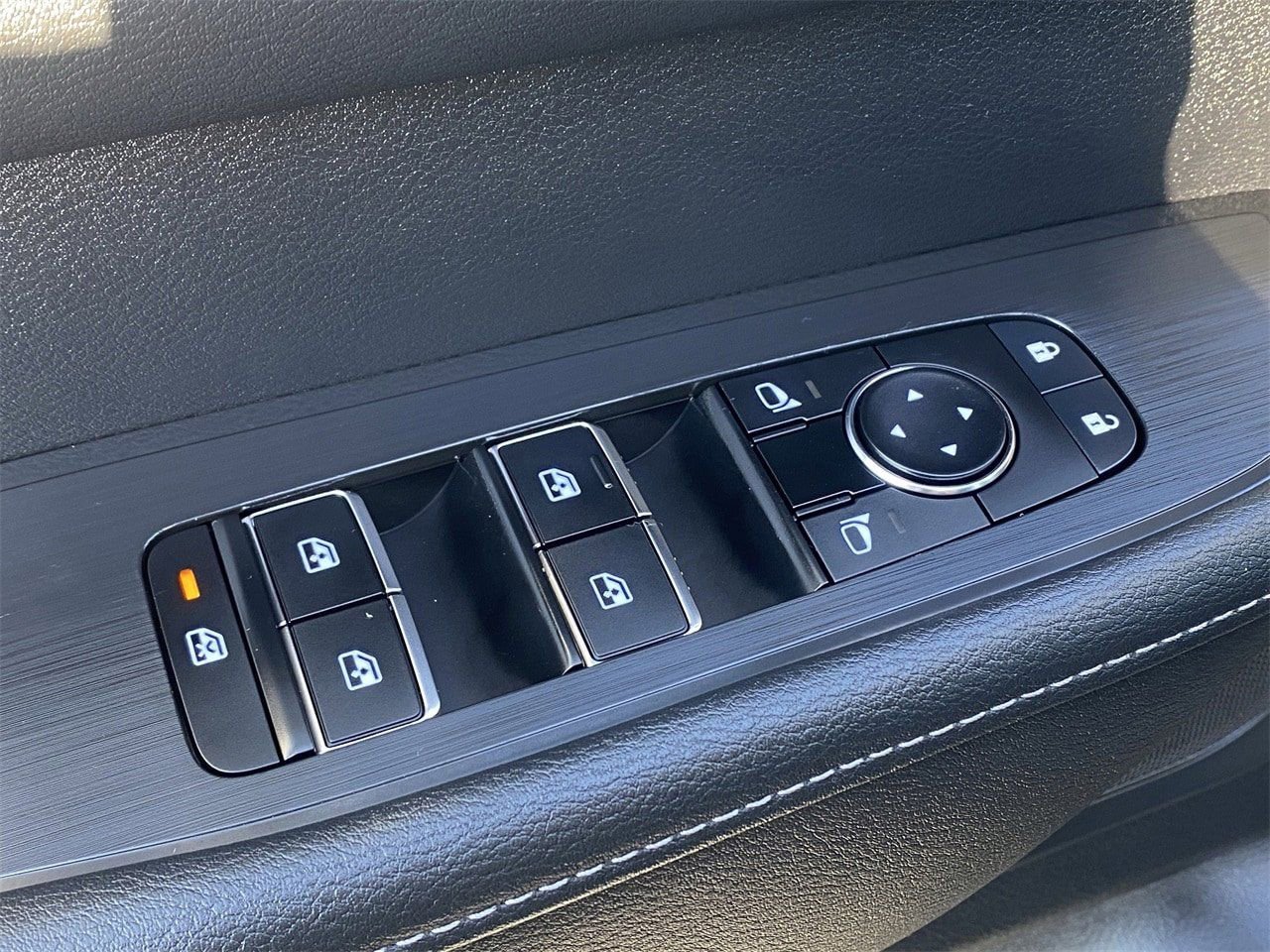 New 2026 Nissan Armada SV image 15