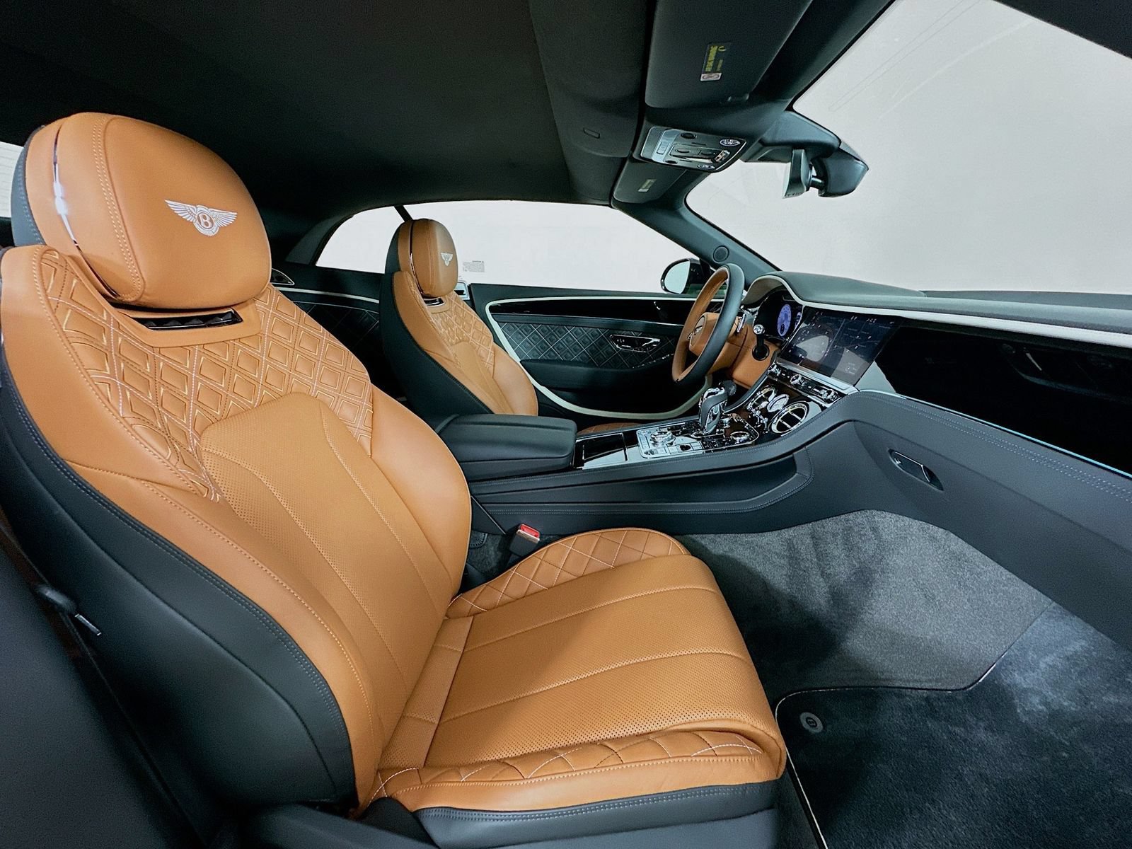 Used 2024 Bentley Continental GT Mulliner AWD/4WD image 44