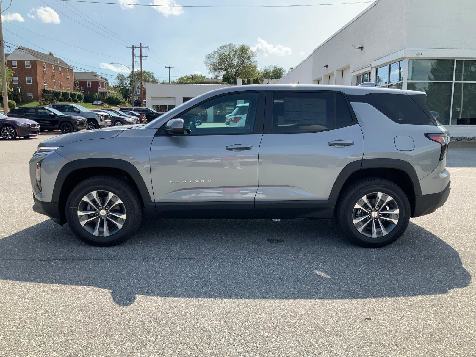 New 2026 Chevrolet Equinox LT w/ Convenience Package II AWD/4WD image 4