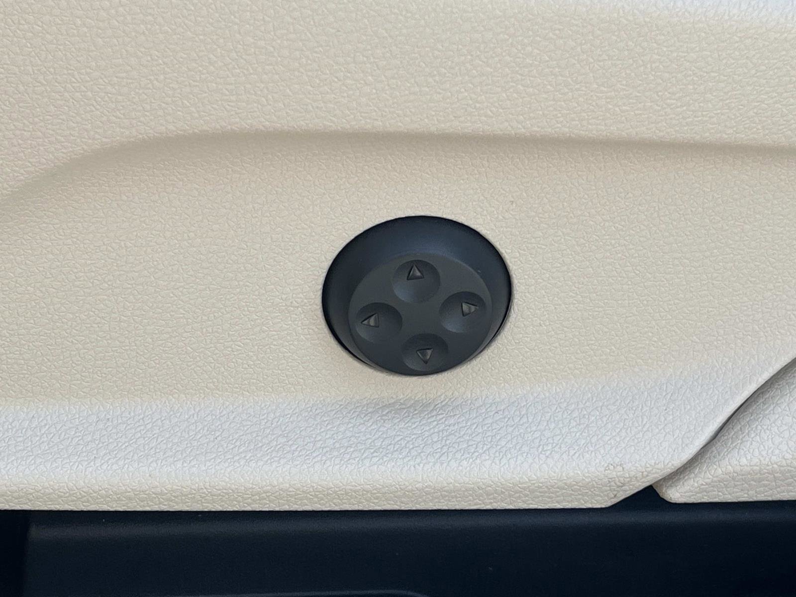 Certified 2022 Mercedes-Benz GLC 300 image 22