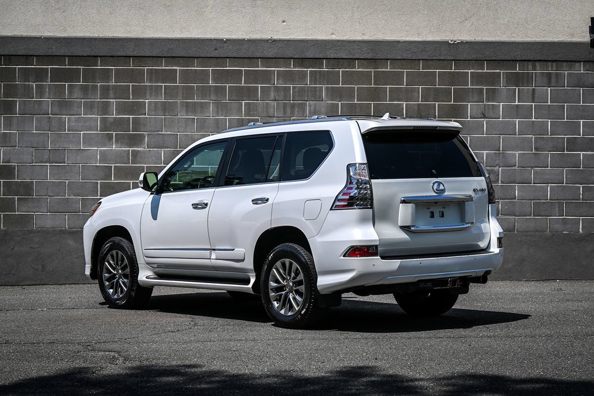 Used 2015 Lexus GX 460 Luxury AWD/4WD image 4