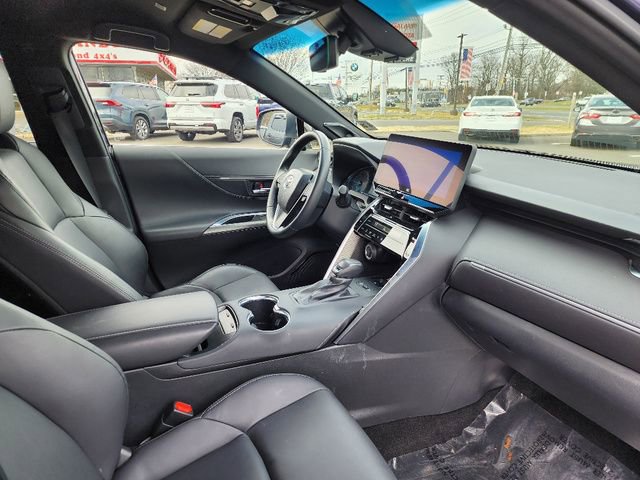Used 2023 Toyota Venza XLE AWD/4WD image 11