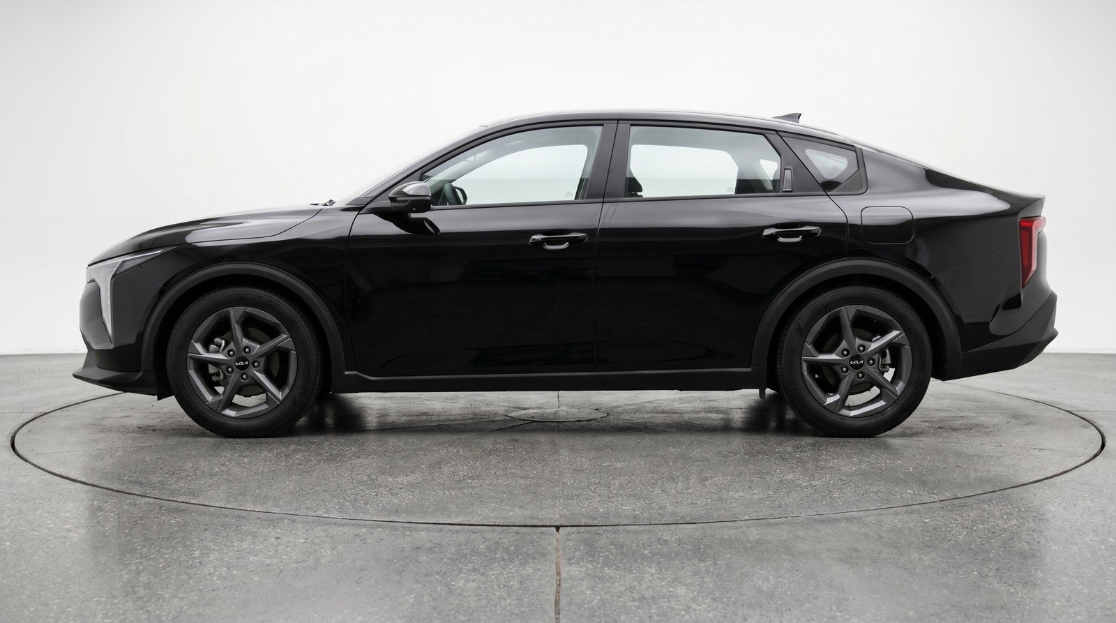 Used 2025 Kia K4 LXS FWD image 5