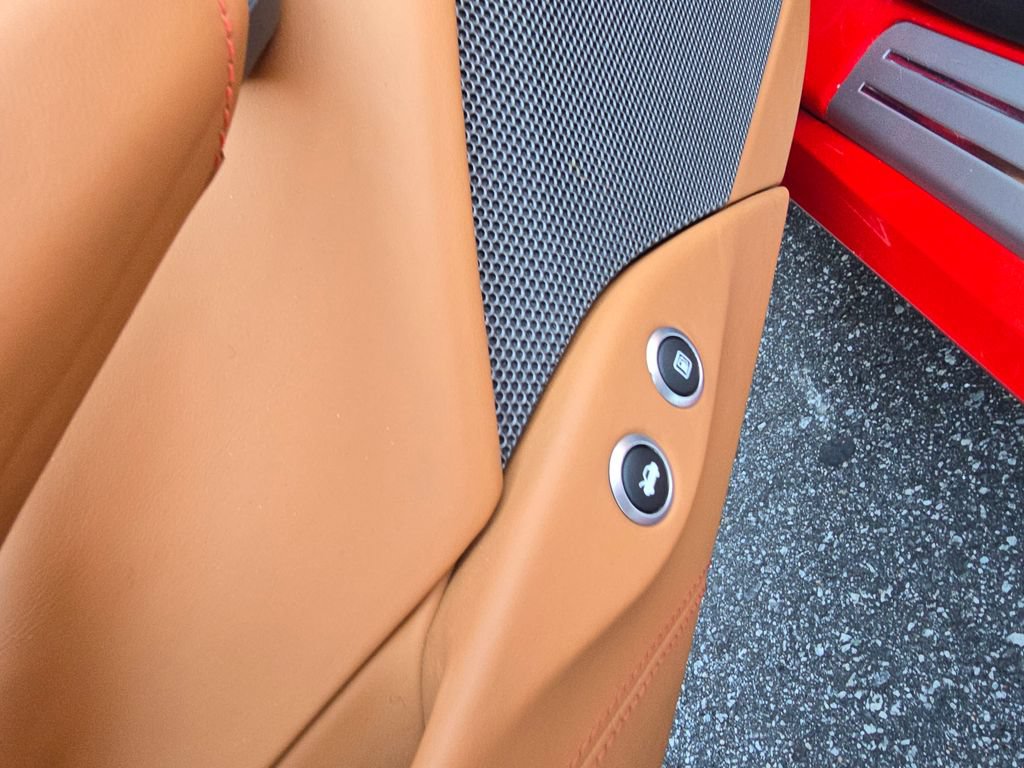Used 2018 Ferrari 488 Spider RWD image 25