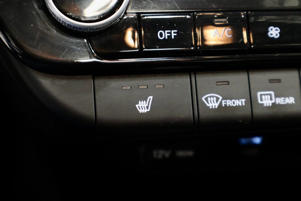 Used 2025 Hyundai Elantra SEL image 5