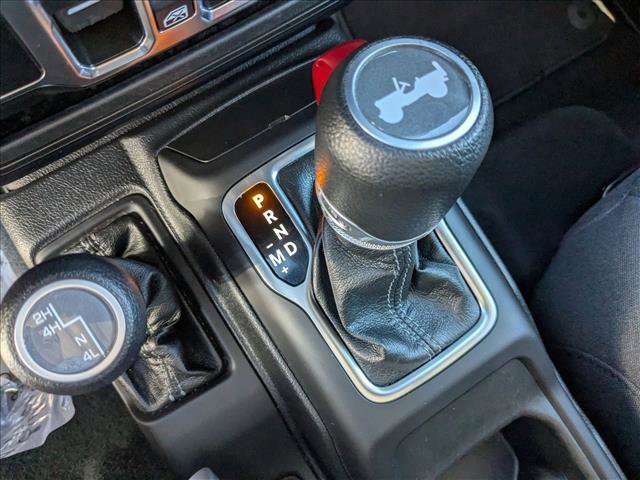 Used 2024 Jeep Wrangler Sport S image 12