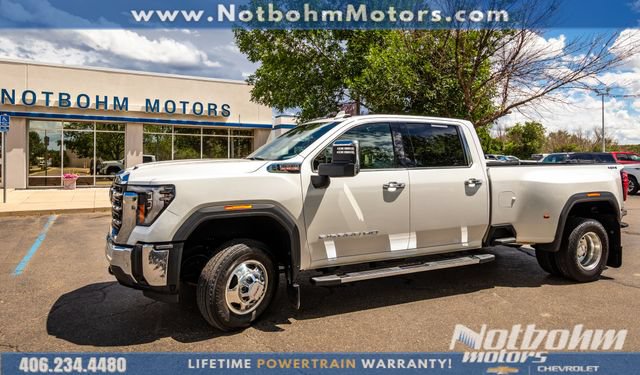 Used 2024 GMC Sierra 3500 SLT w/ SLT Premium Package AWD/4WD image 4