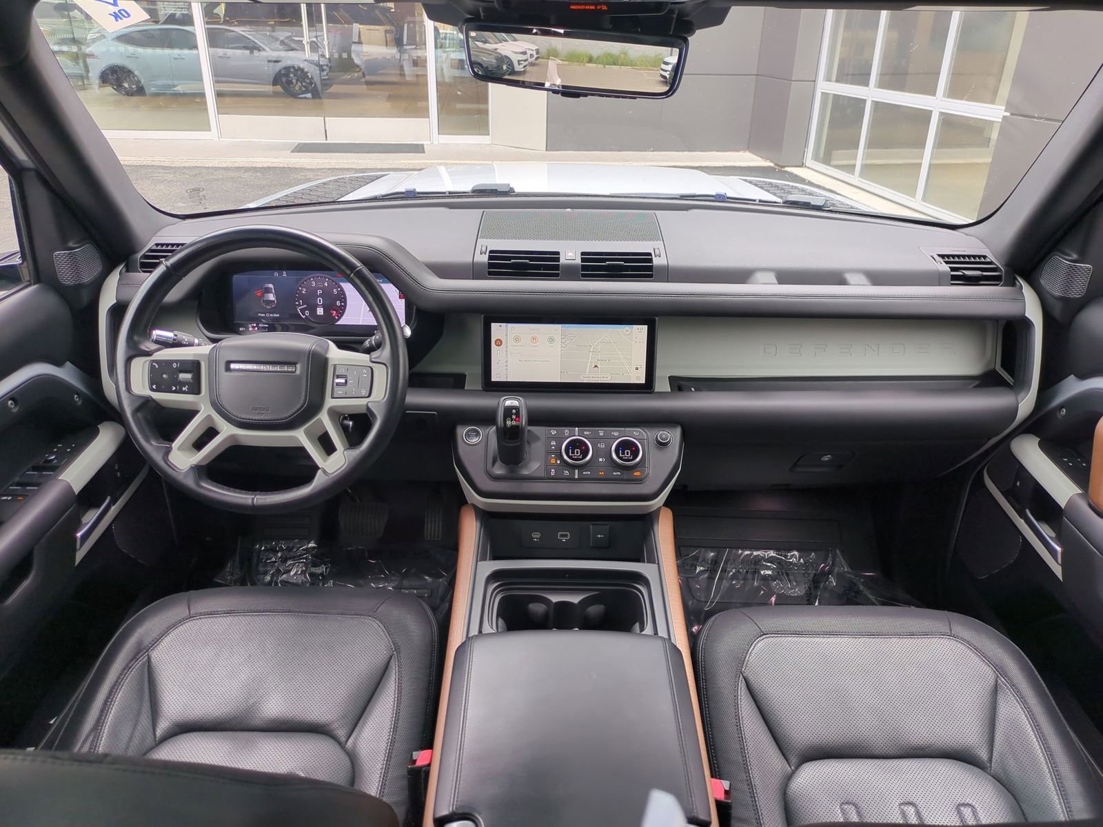Used 2021 Land Rover Defender 110 X-Dynamic HSE AWD/4WD image 26