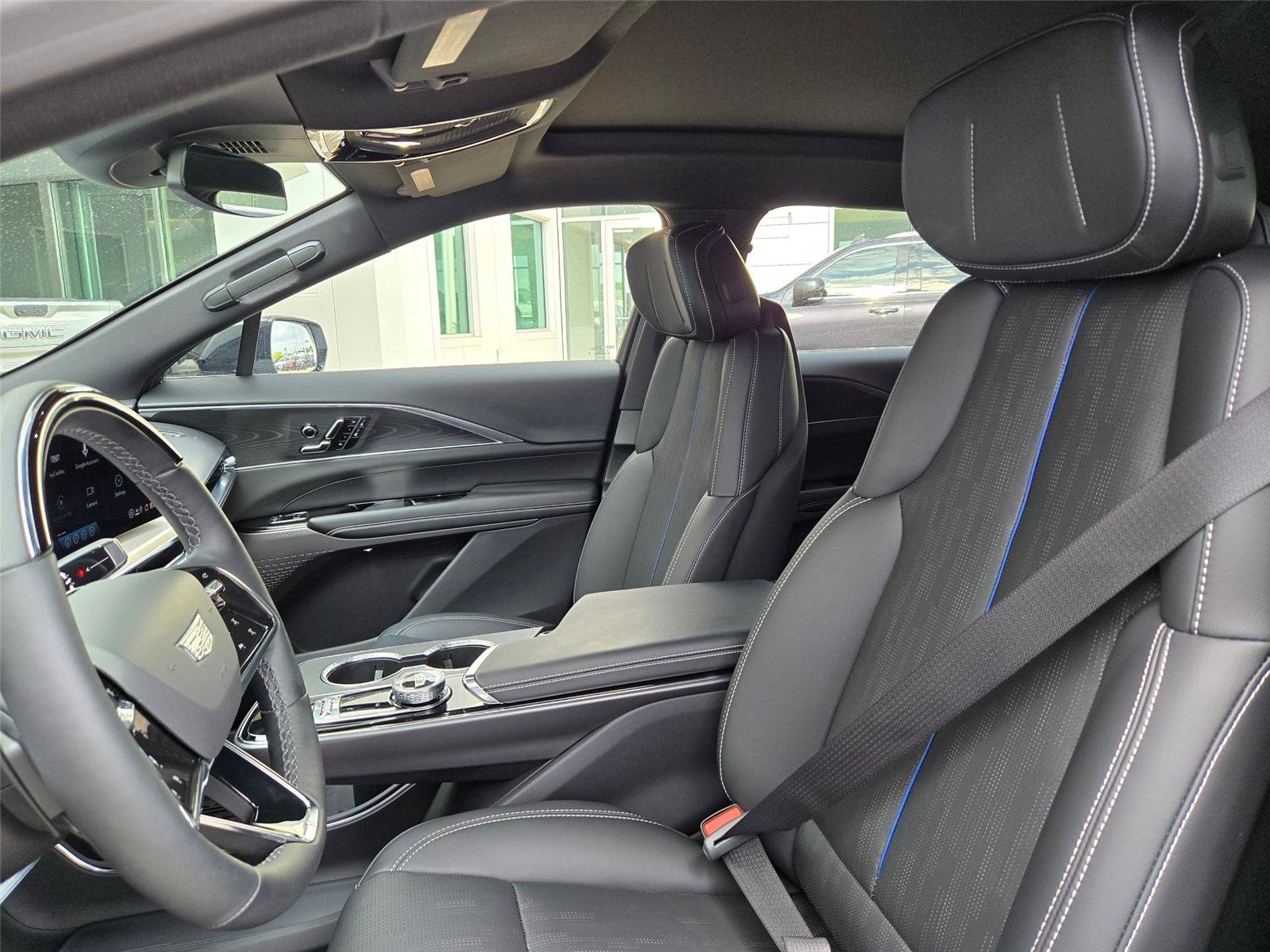 New 2026 Cadillac Lyriq Sport w/ LPO, Floor Liner Package AWD/4WD image 28