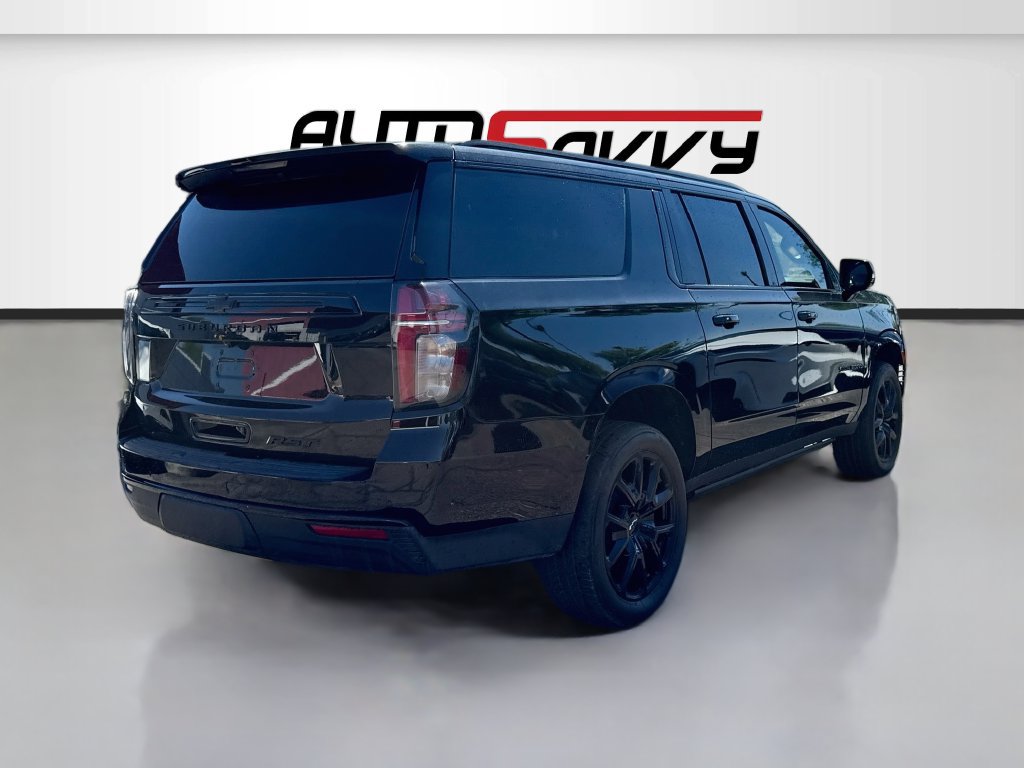 Used 2023 Chevrolet Suburban RST AWD/4WD image 7