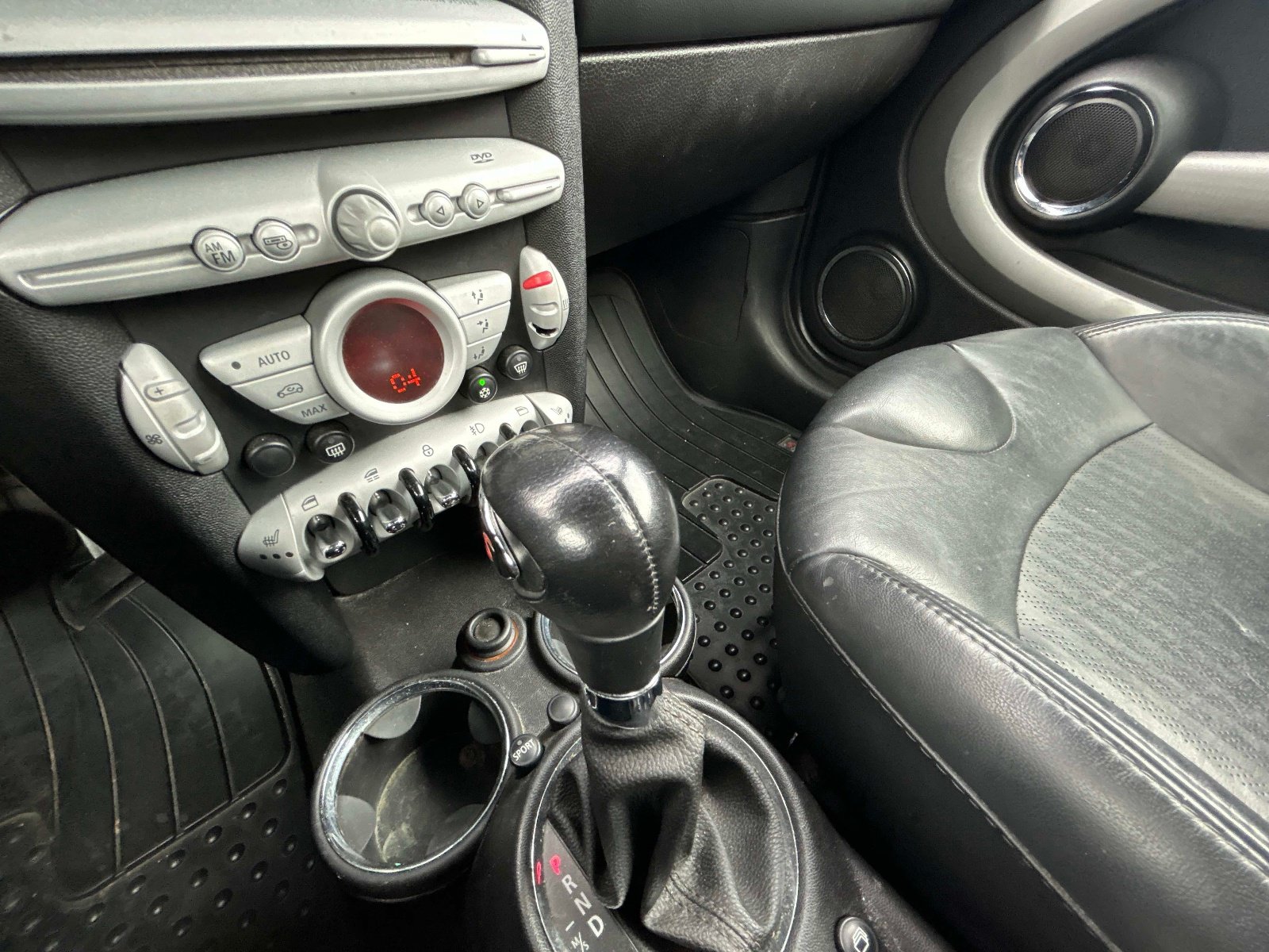 Used 2009 MINI Cooper S FWD image 30