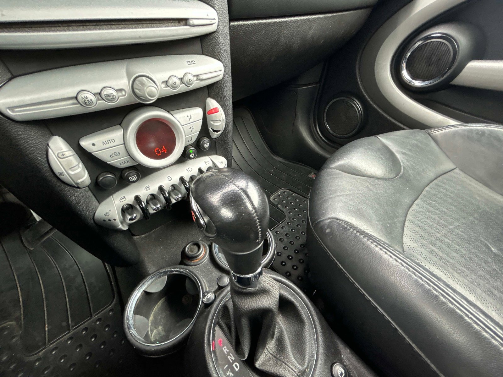 Used 2009 MINI Cooper S image 30