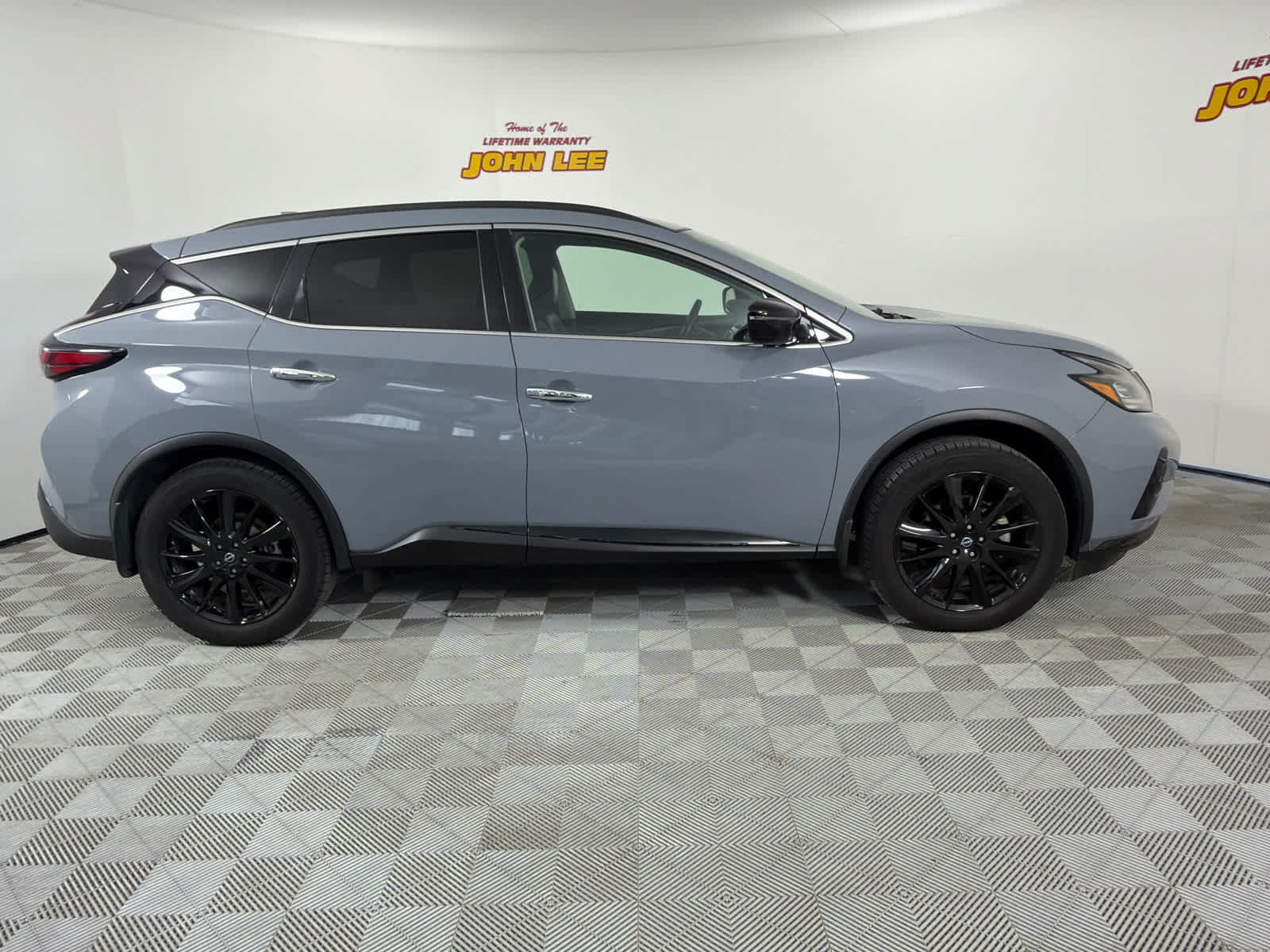 Used 2023 Nissan Murano SV w/ SV Midnight Edition Package FWD image 7