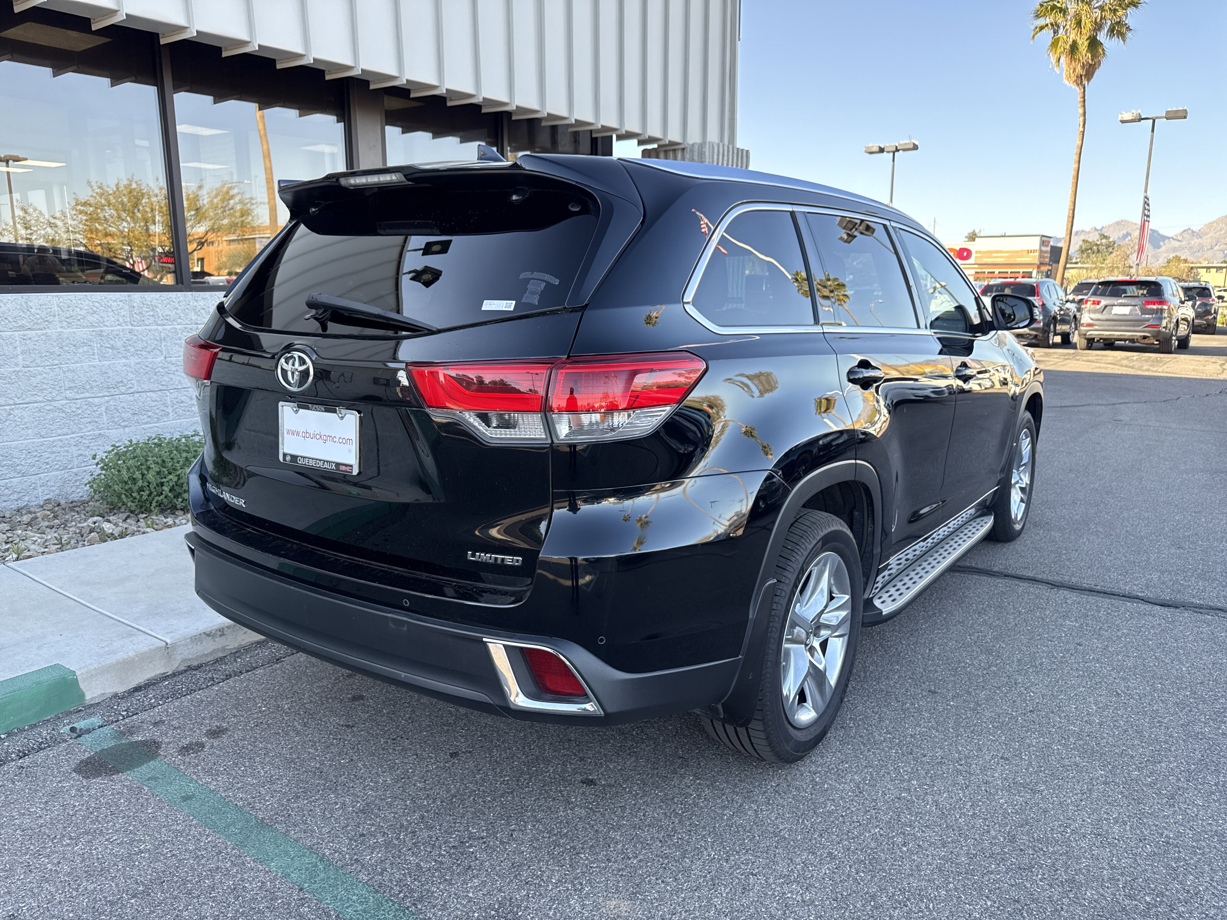 Used 2017 Toyota Highlander Limited image 38