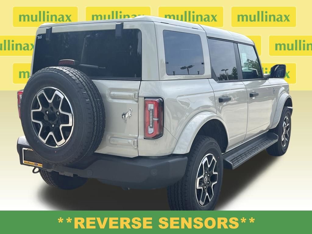 New 2026 Ford Bronco Outer Banks image 4