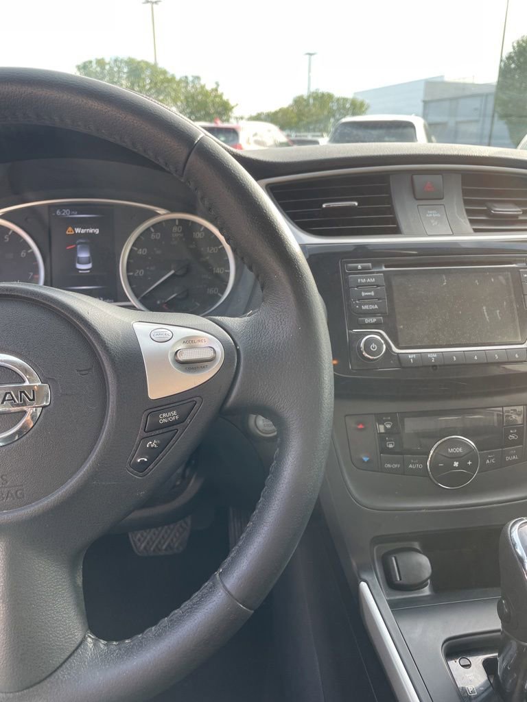 Used 2018 Nissan Sentra SV FWD image 14