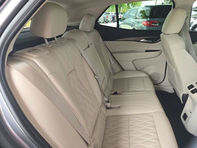 Certified 2022 Buick Envision Avenir w/ Technology Package II image 28